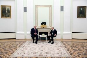 Wladimir Putin und Alexander Lukaschenko bei einem Treffen im Kreml., © Gavriil Grigorov/Pool Sputnik Kremlin/AP/dpa